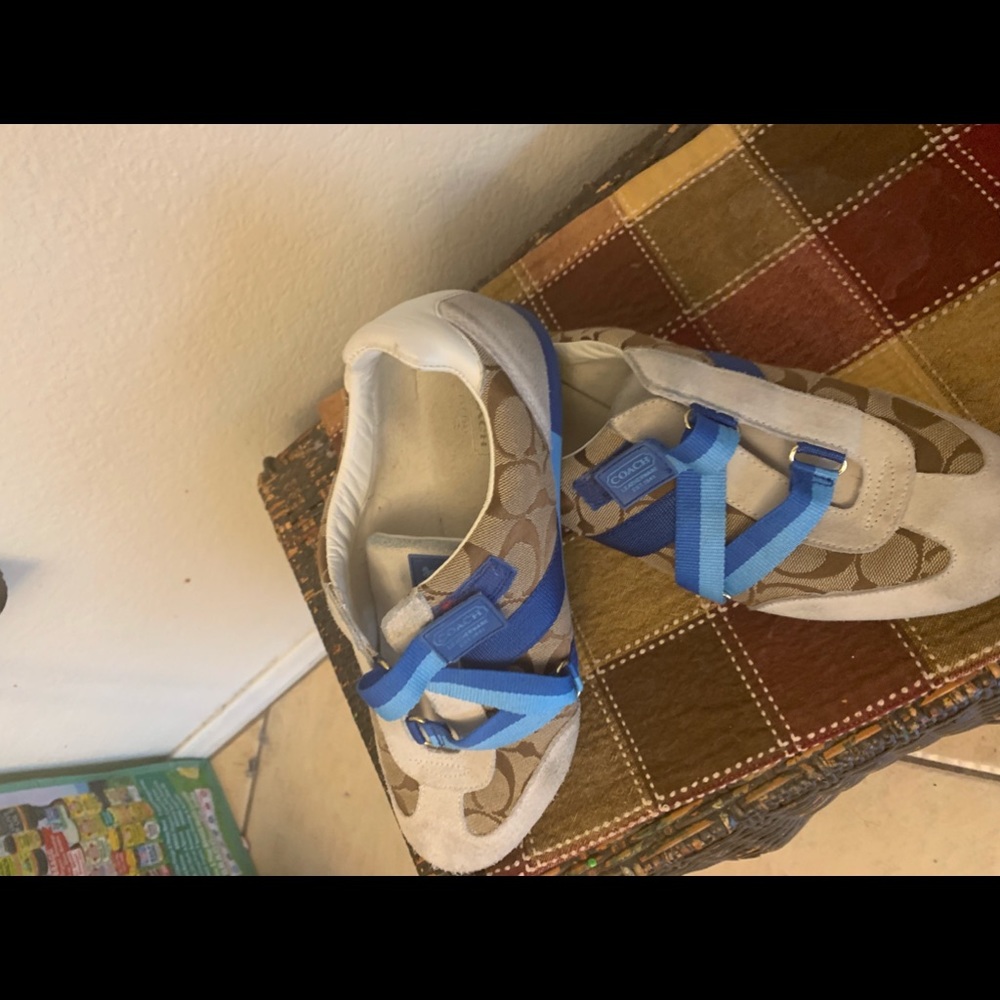 Coach shoes size 9.5